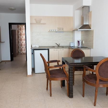 Vm Apartments Robinson Beach Pomorie Exterior foto