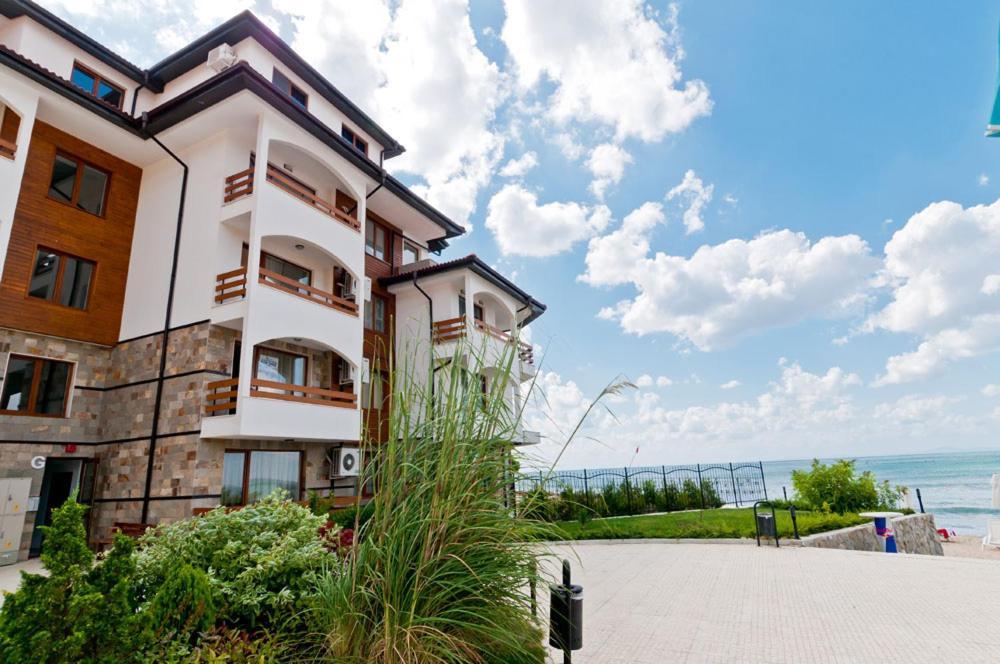 Vm Apartments Robinson Beach Pomorie Exterior foto