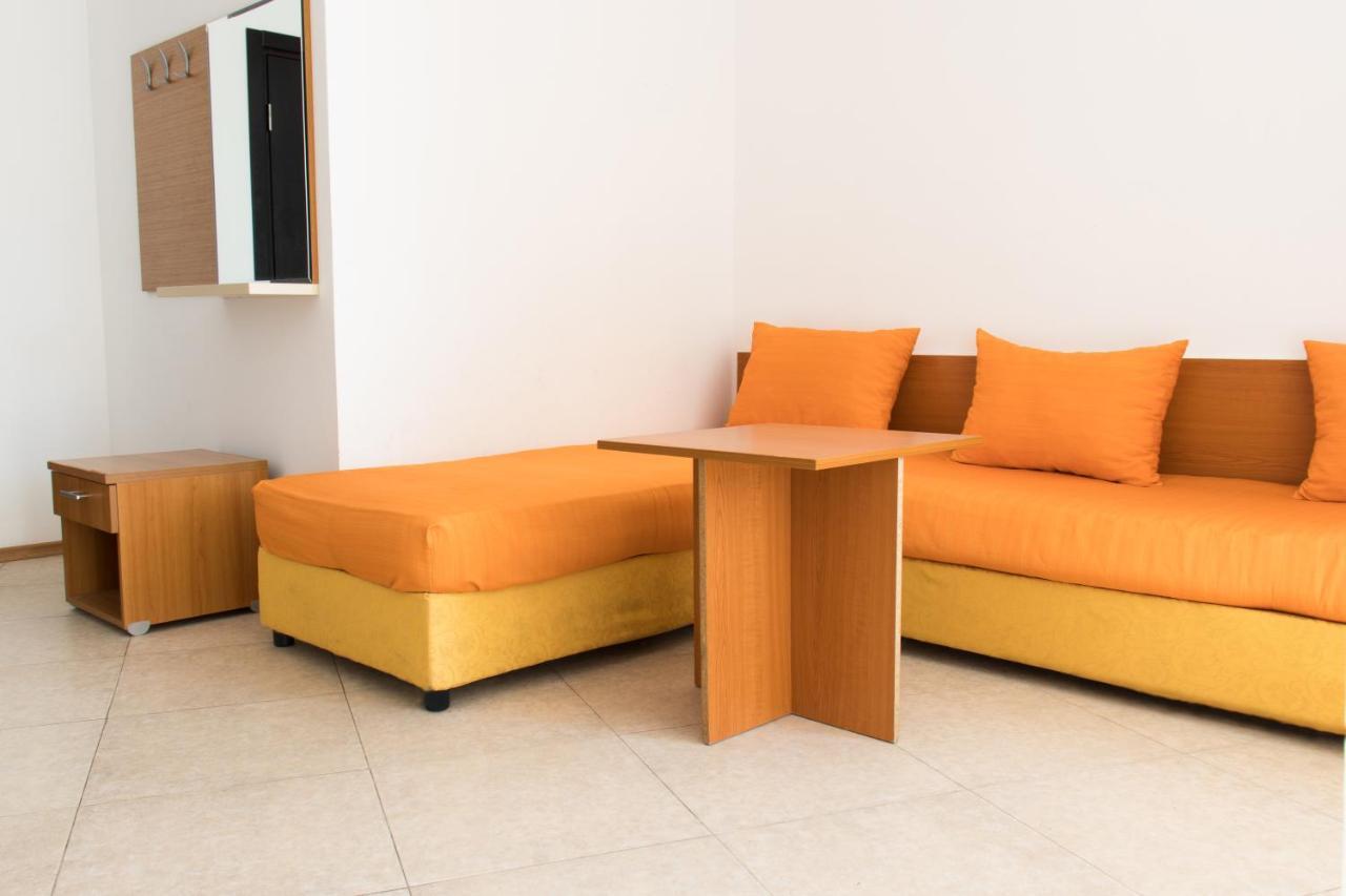 Vm Apartments Robinson Beach Pomorie Exterior foto